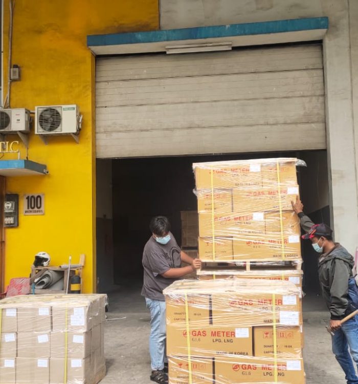 Jasa Impor Sepatu Olahraga